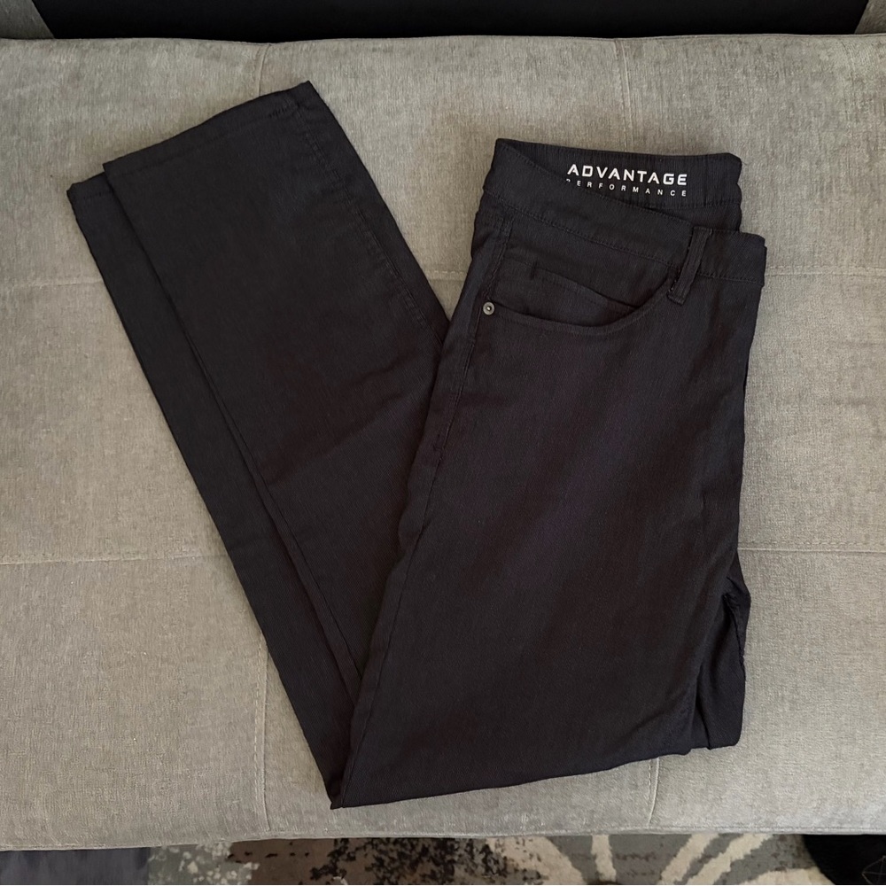 Izod Men's Slim Fit Pants in Black